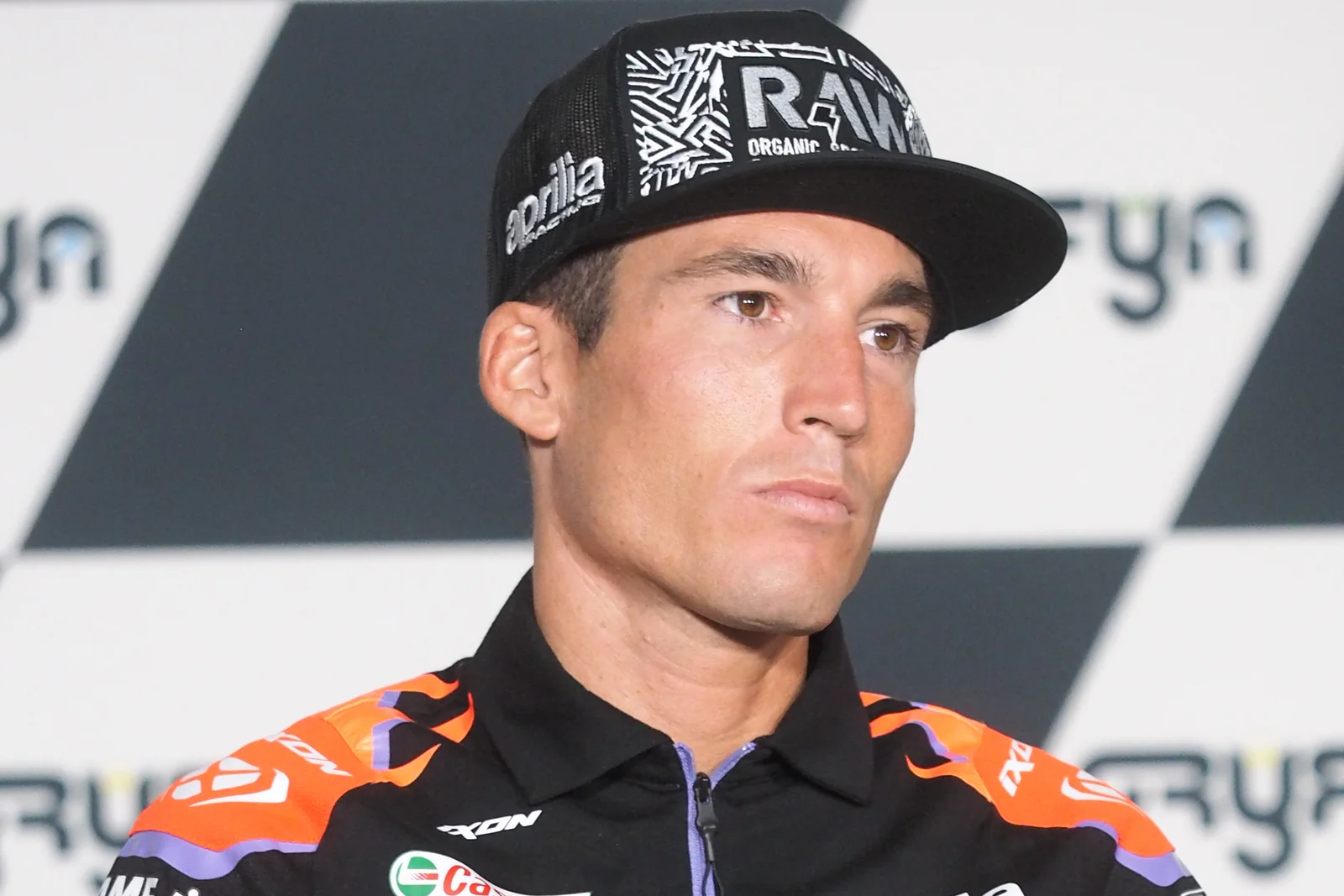 Aleix Espargaró en tenue Aprilia au Grand Prix de Saint-Marin 2022