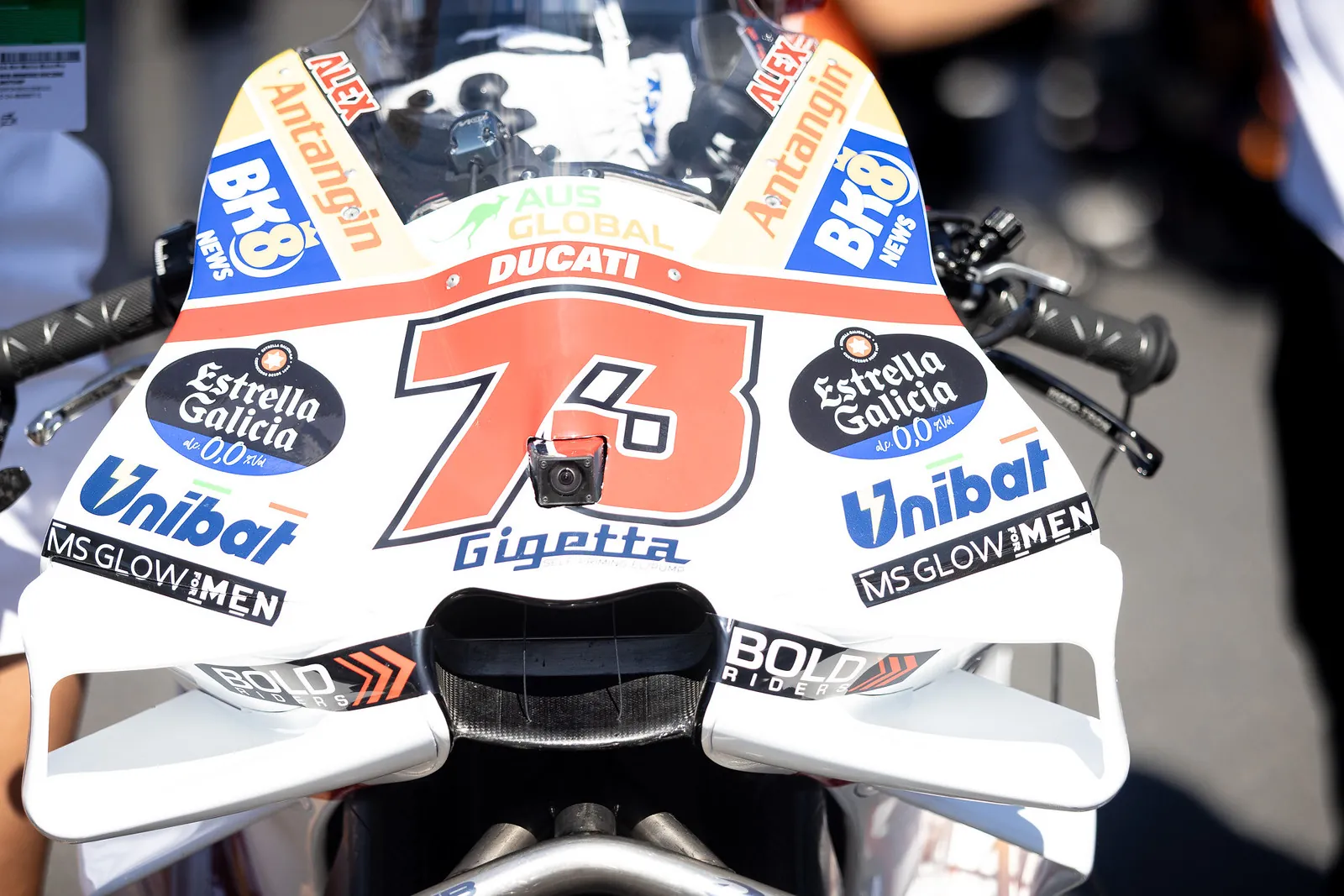 Le nez de la Ducati Gresini d’Álex Márquez, numéro 73, prénom Alex sur le carénage
