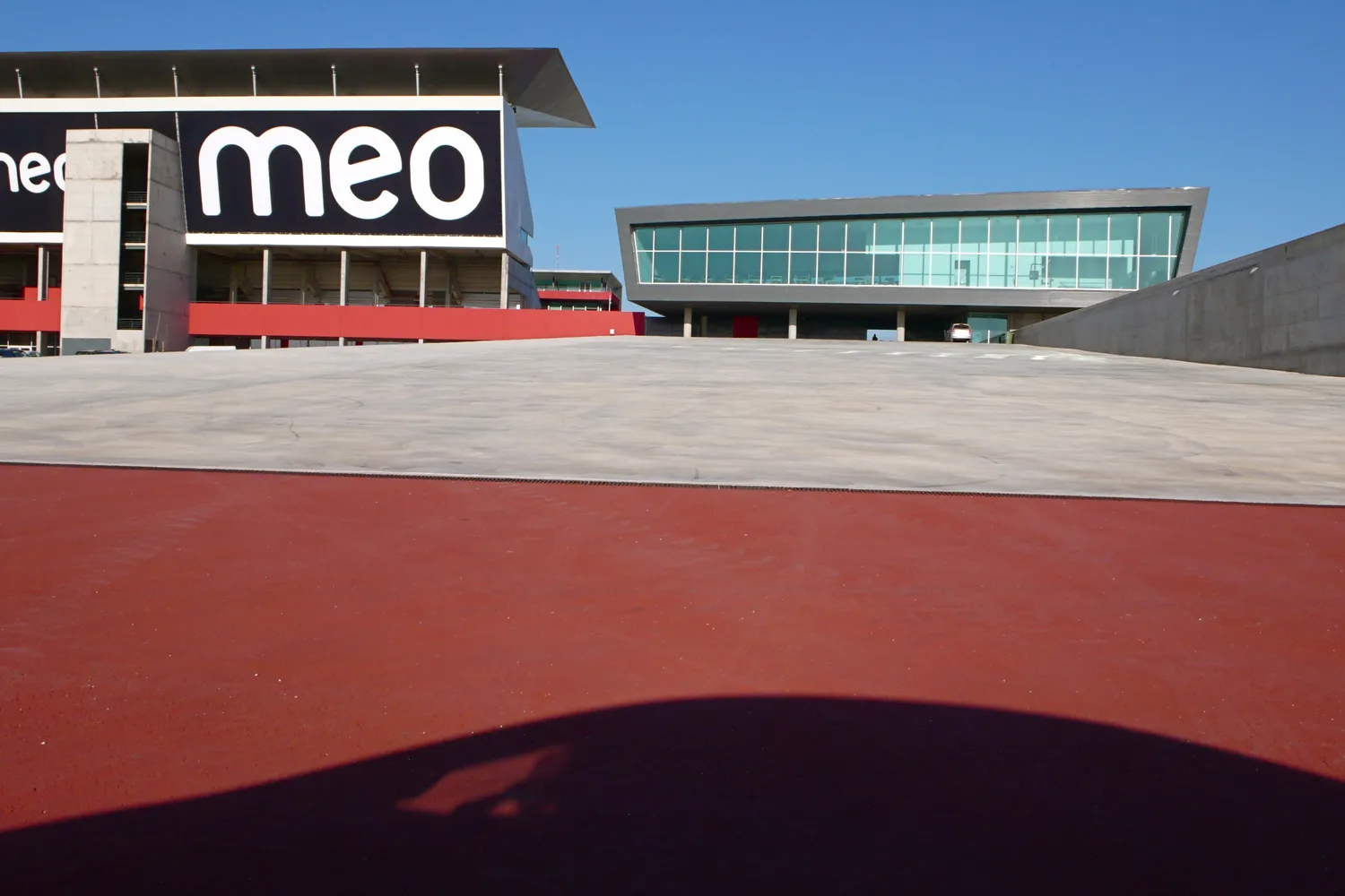 Des bâtiments de l’Autódromo Internacional do Algarve, à Portimão